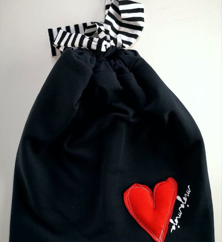 Black cap - Srček