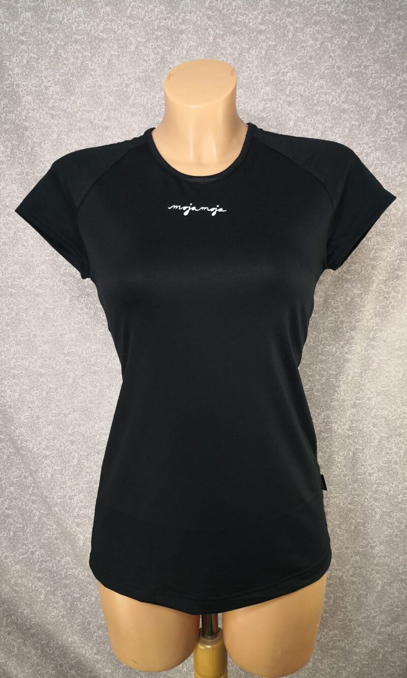 Simple black Moja Moja T-shirt