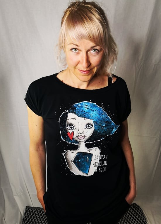 Oversized T-shirt Trust the universe within you - black