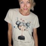 Beige Trust the Universe T-shirt
