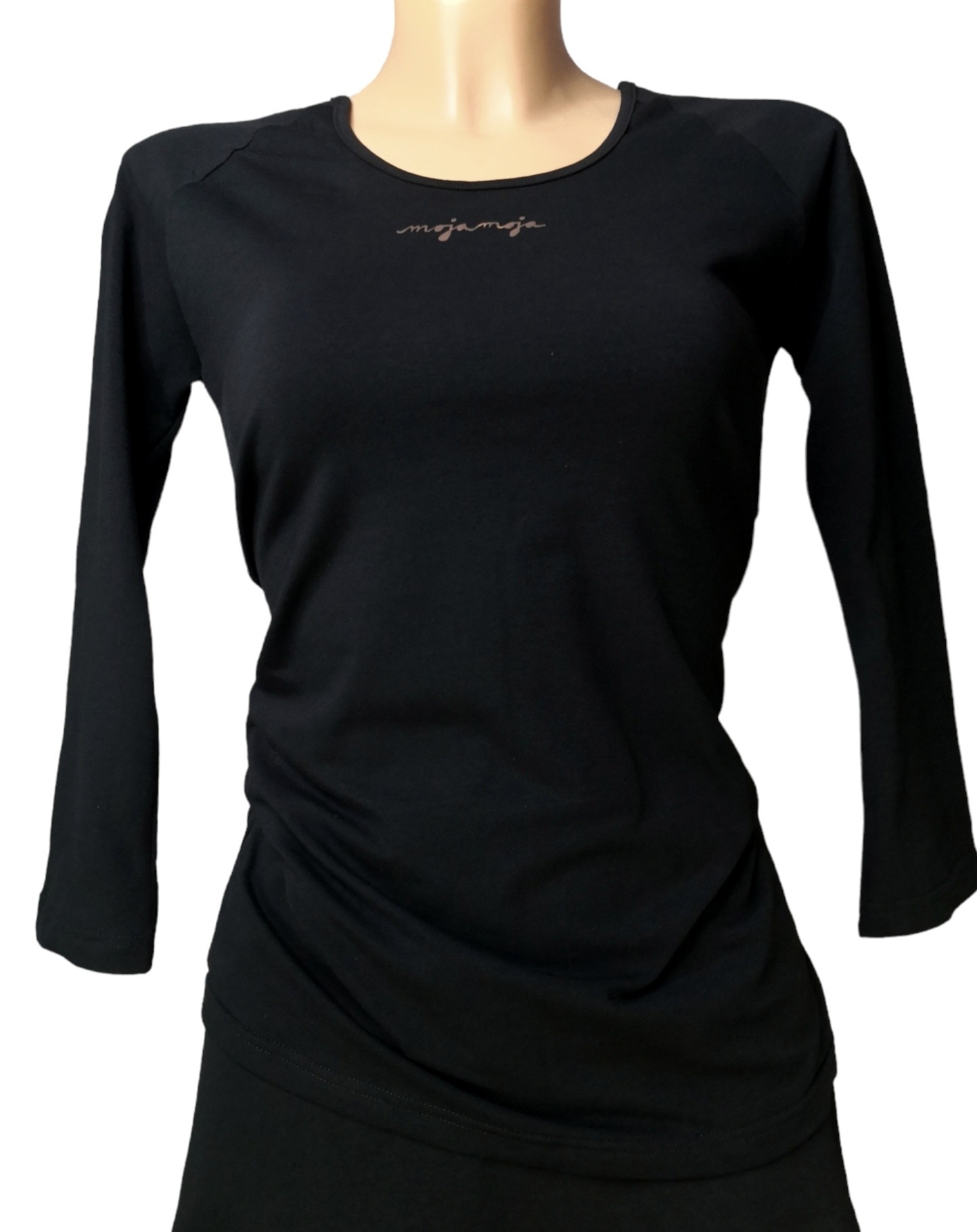 Pure black 3/4-sleeve T-shirt