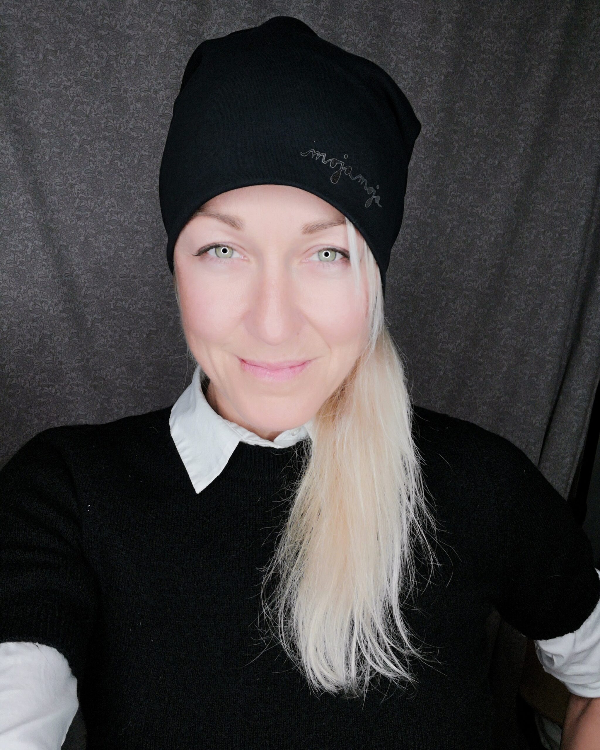Pure black cap