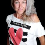 Oversized white T-shirt Big heart