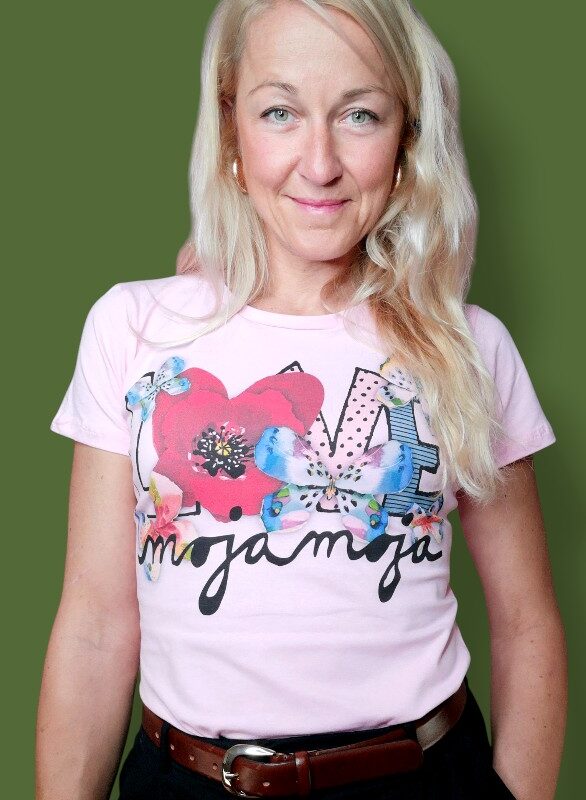 Pink LOVE T-shirt for women