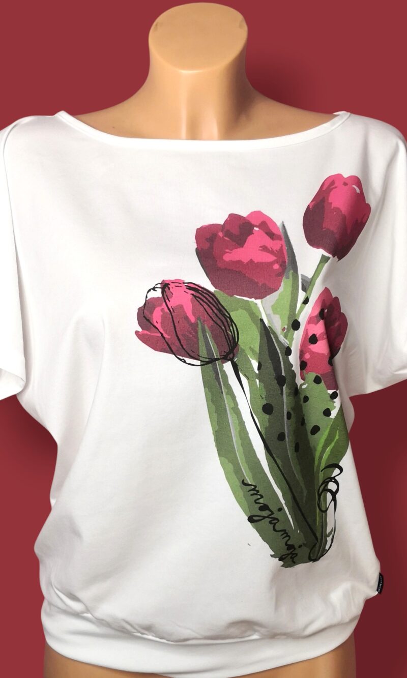 White Tulips bat T-shirt